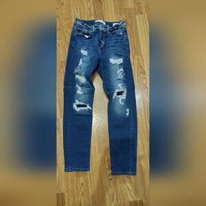 KanCan Size 28 Jeans Maurices